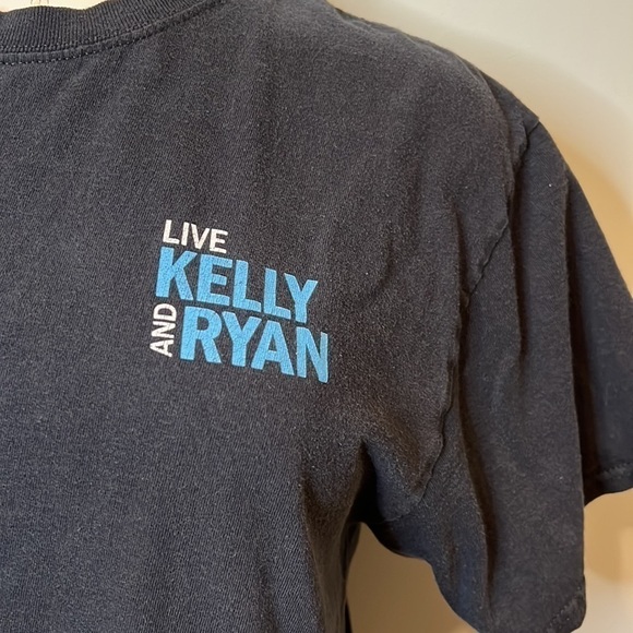 Unisex Vintage Live with Kelly & Ryan T-Shirt - Picture 3 of 8